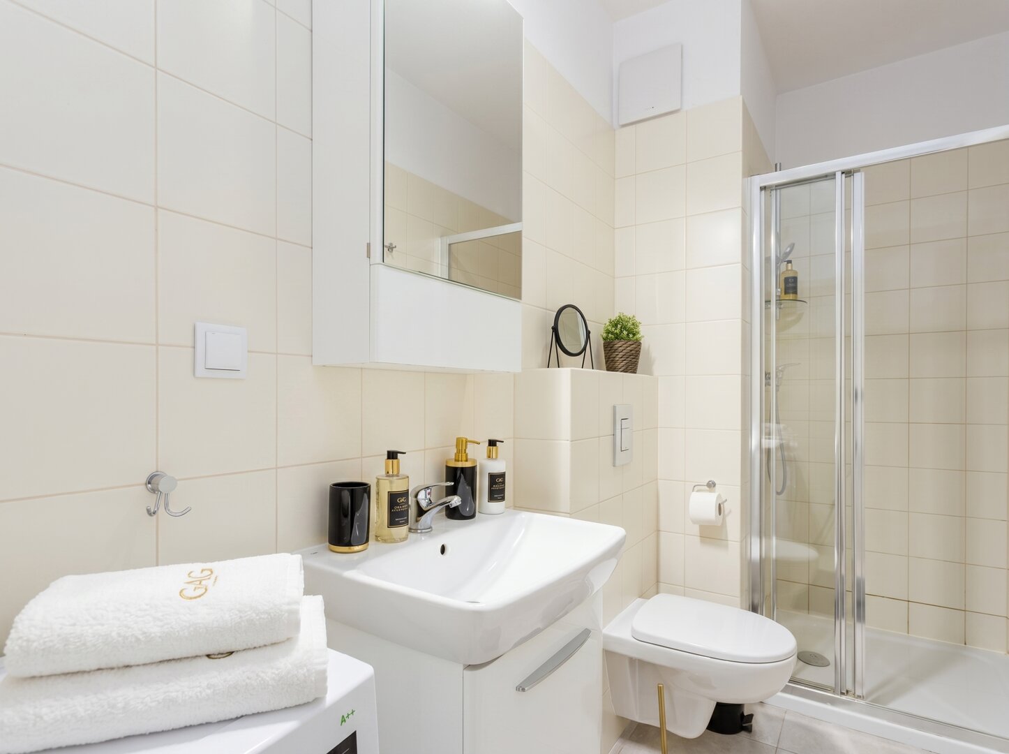 GOLDEN APARTMENTS & GLAMPING SPÓŁKA Z OGRANICZONĄ ODPOWIEDZIALNOŚCIĄ - 7