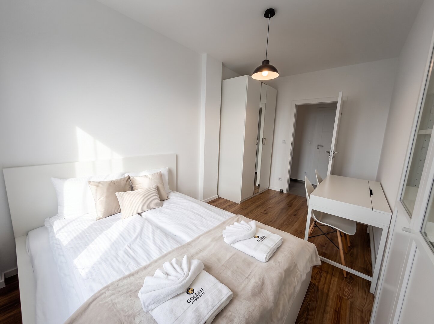 Golden Apartments Warsaw –  Pereca Residence, 165