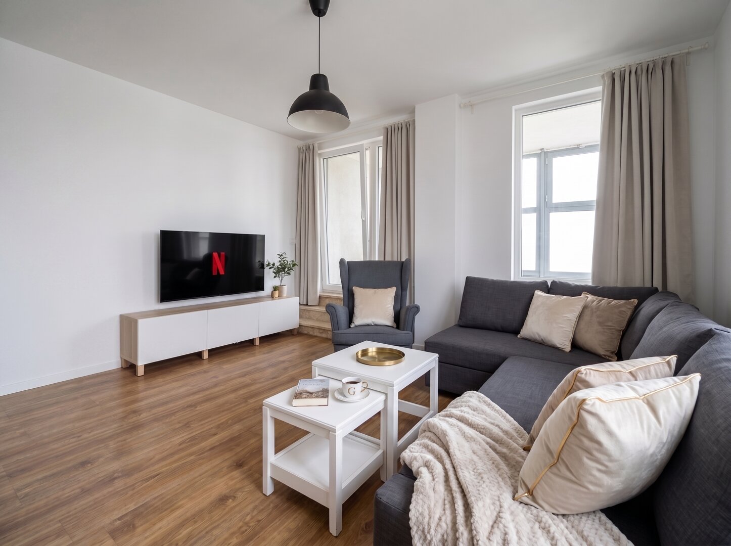 Golden Apartments Warsaw –  Pereca Residence, 165