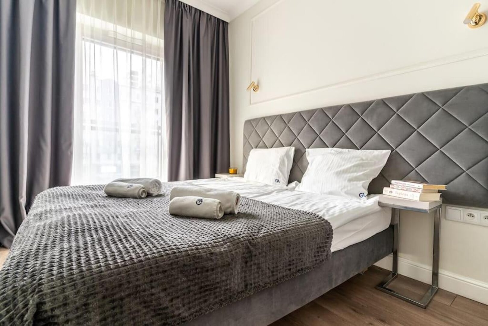 Waliców 11/233 (Mennica)