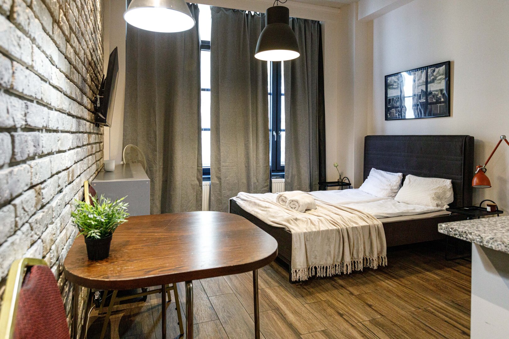 Golden Apartments Wroclaw- Cozy Studio - City Center&K24