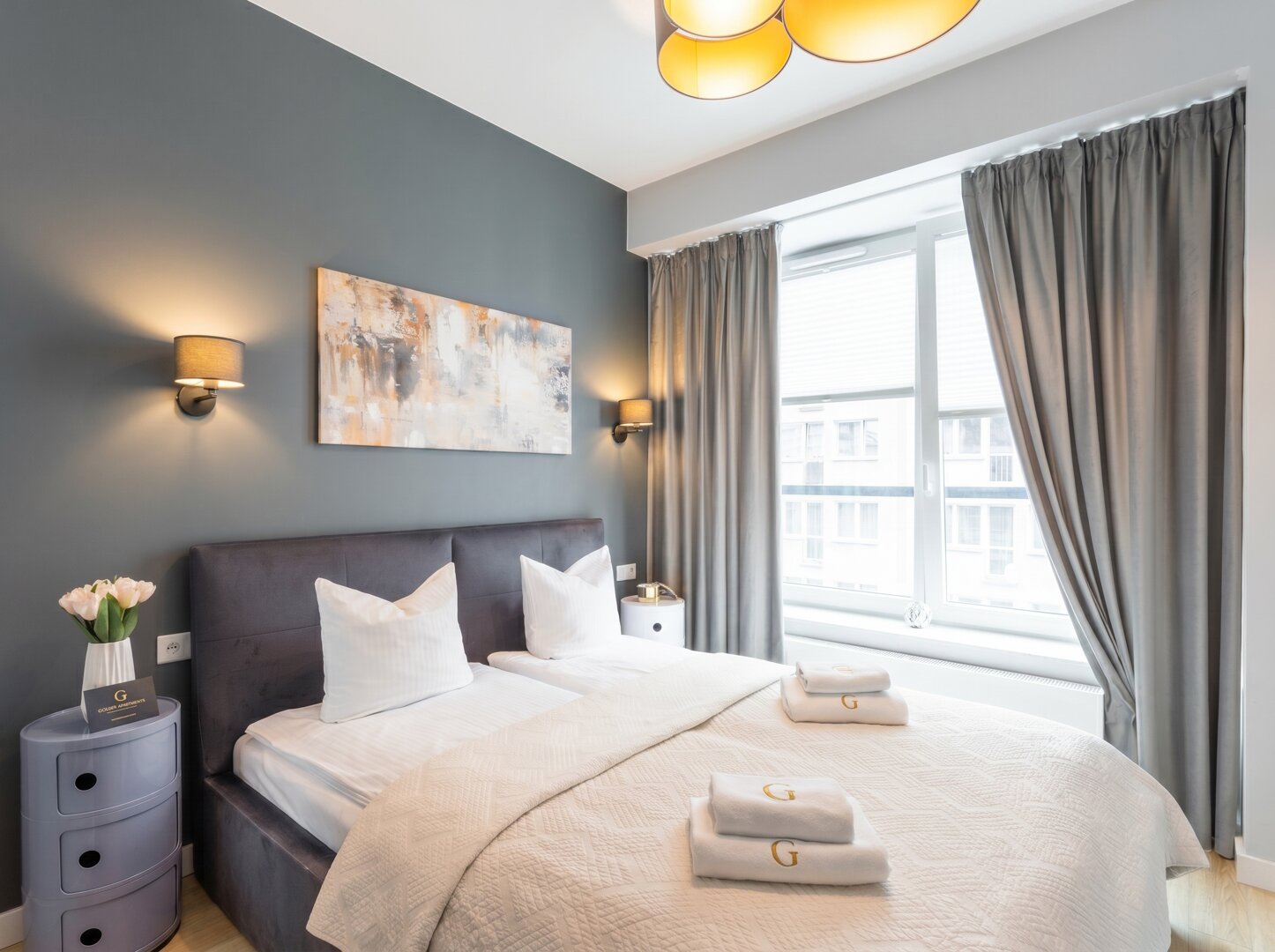 Golden Apartments Warsaw – Luxury Building, Rooftop Terrace, Sienna