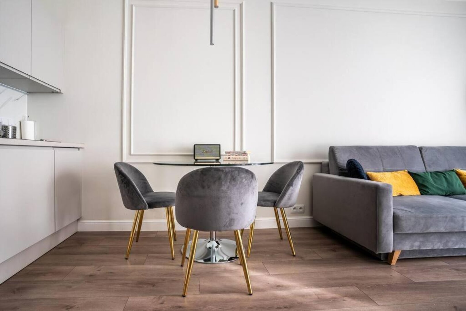 Waliców 11/222 (Mennica)