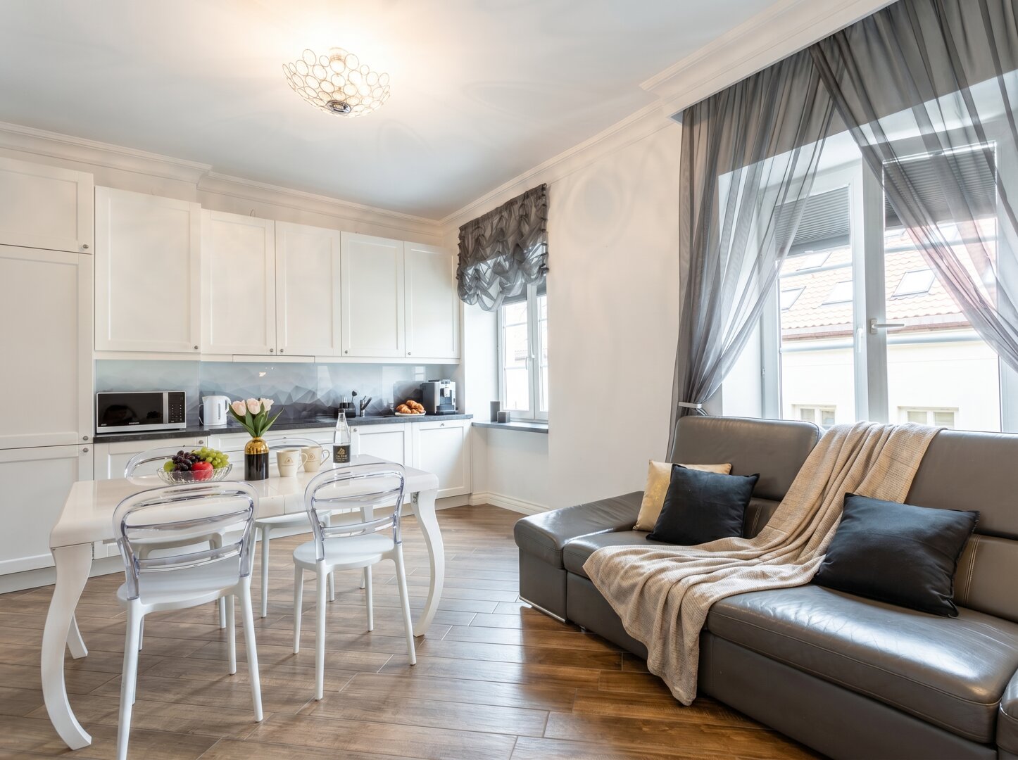 Golden Apartments Warsaw - Elegant Stay, Podwale Street Golden Apartments Warsaw - Elegant Stay, Podwale Street